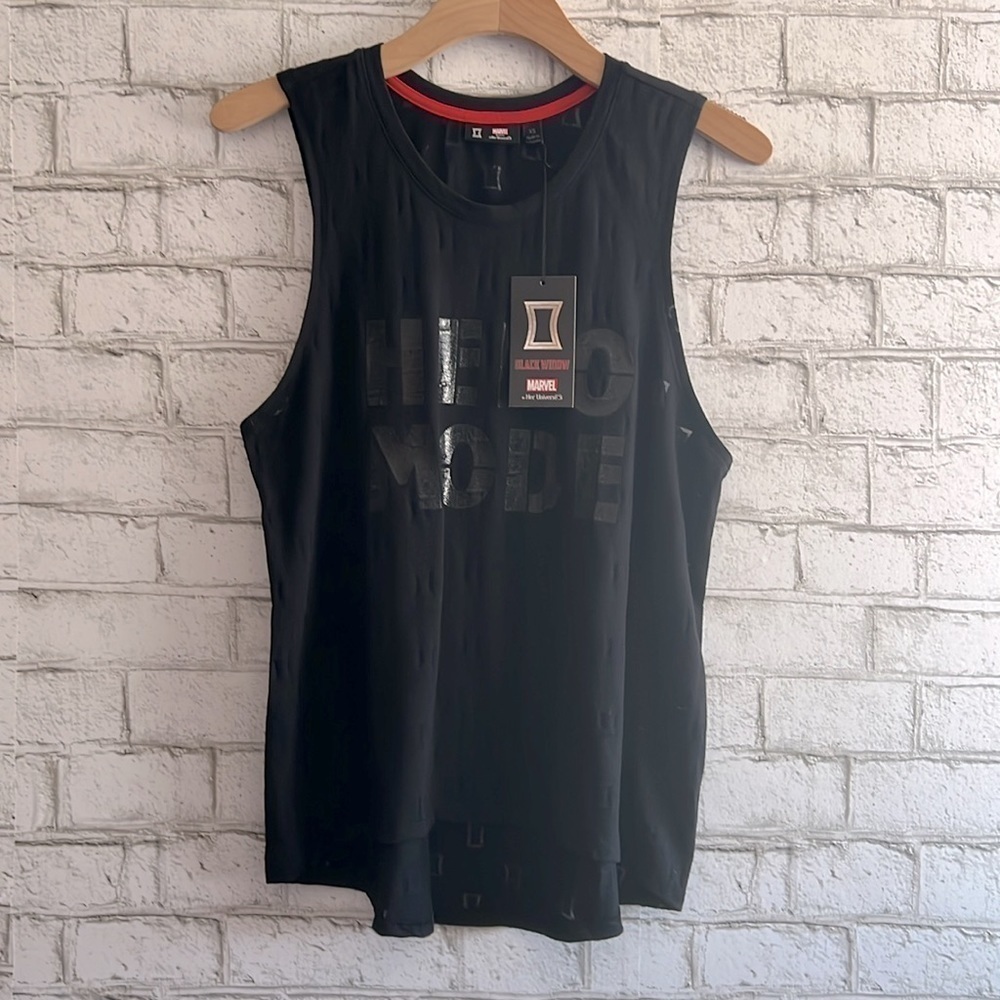 NEW!!! Women’s Marvel Black Widow Black Tank size XS